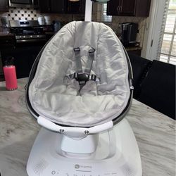 4 moms baby swing
