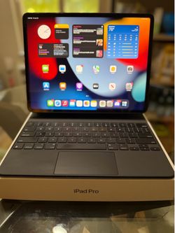 M1 iPad Pro 12.9” 256GB + Magic Keyboard + Original Box