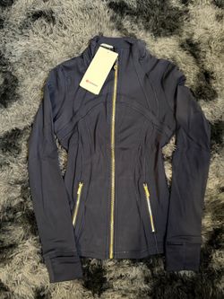 Navy lululemon jacket size 4,6,8