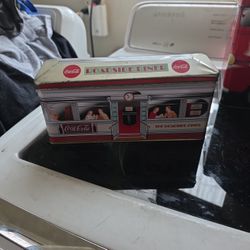 vintage Coca-Cola "Roadside Diner" collectible tin