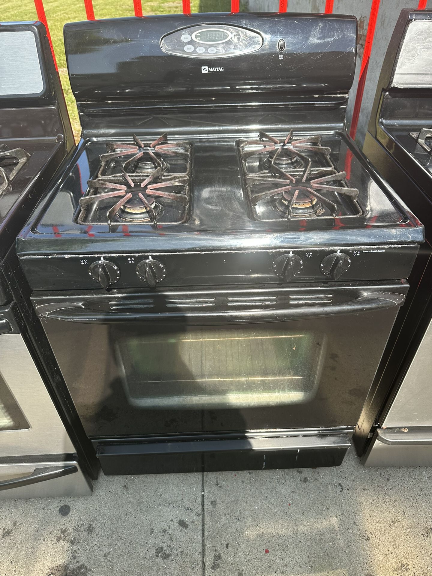 Maytag’s Black Stove