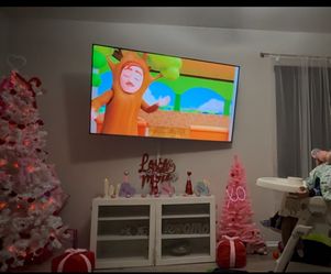 White tv stand FREE