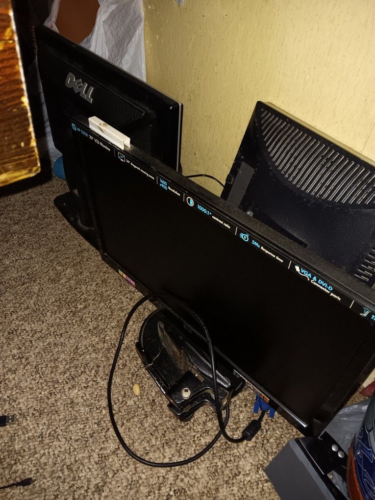 Computer monitors $10 Each