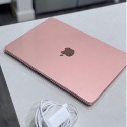 MacBook Air M2 2022 + Case, Charger, & Keyboard Cover