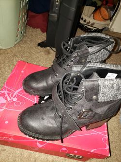 New Black Boots, Girl Size 7 1/2