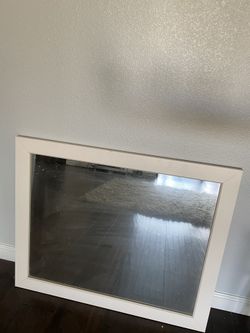 White mirror 32Wx26L