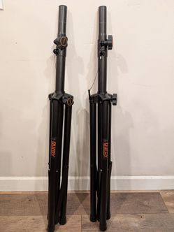 Pair of speaker stands with case
