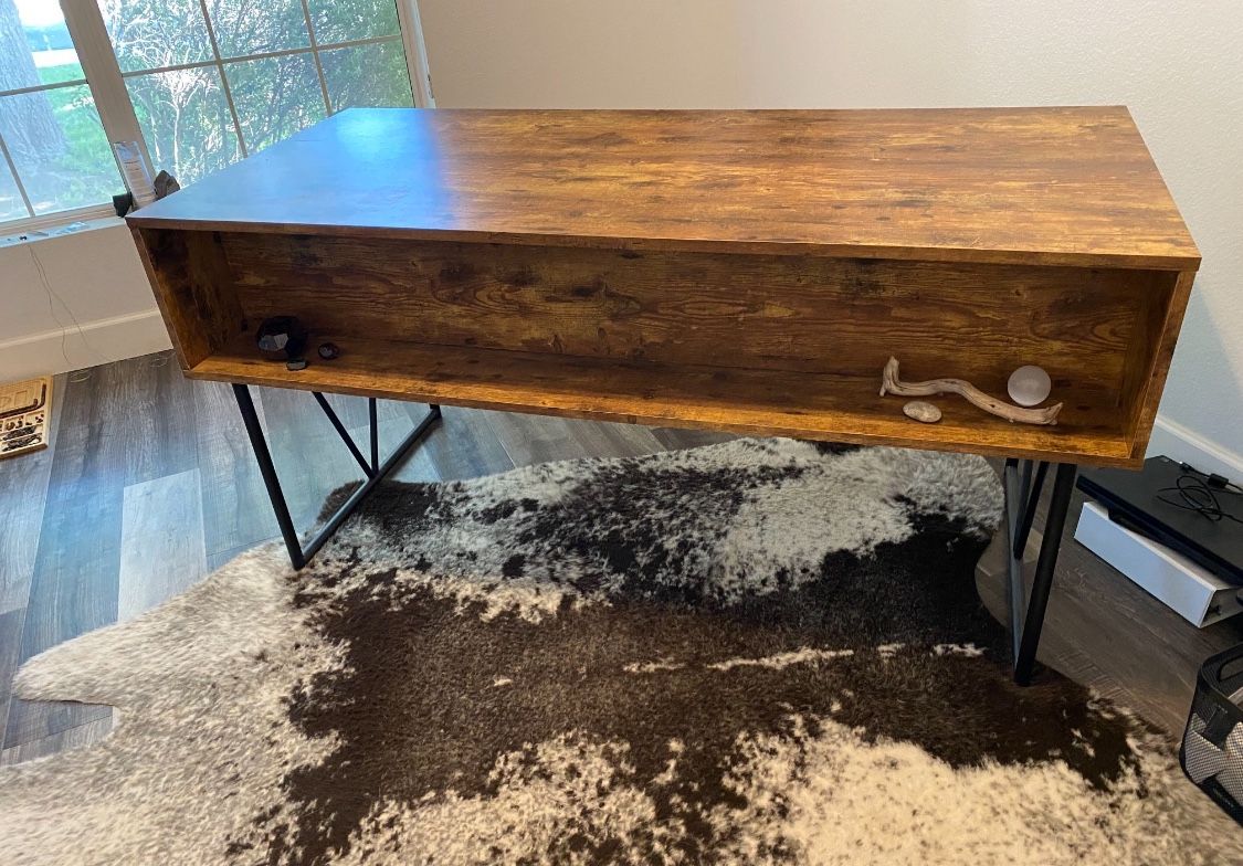 Beautiful Wood Desk