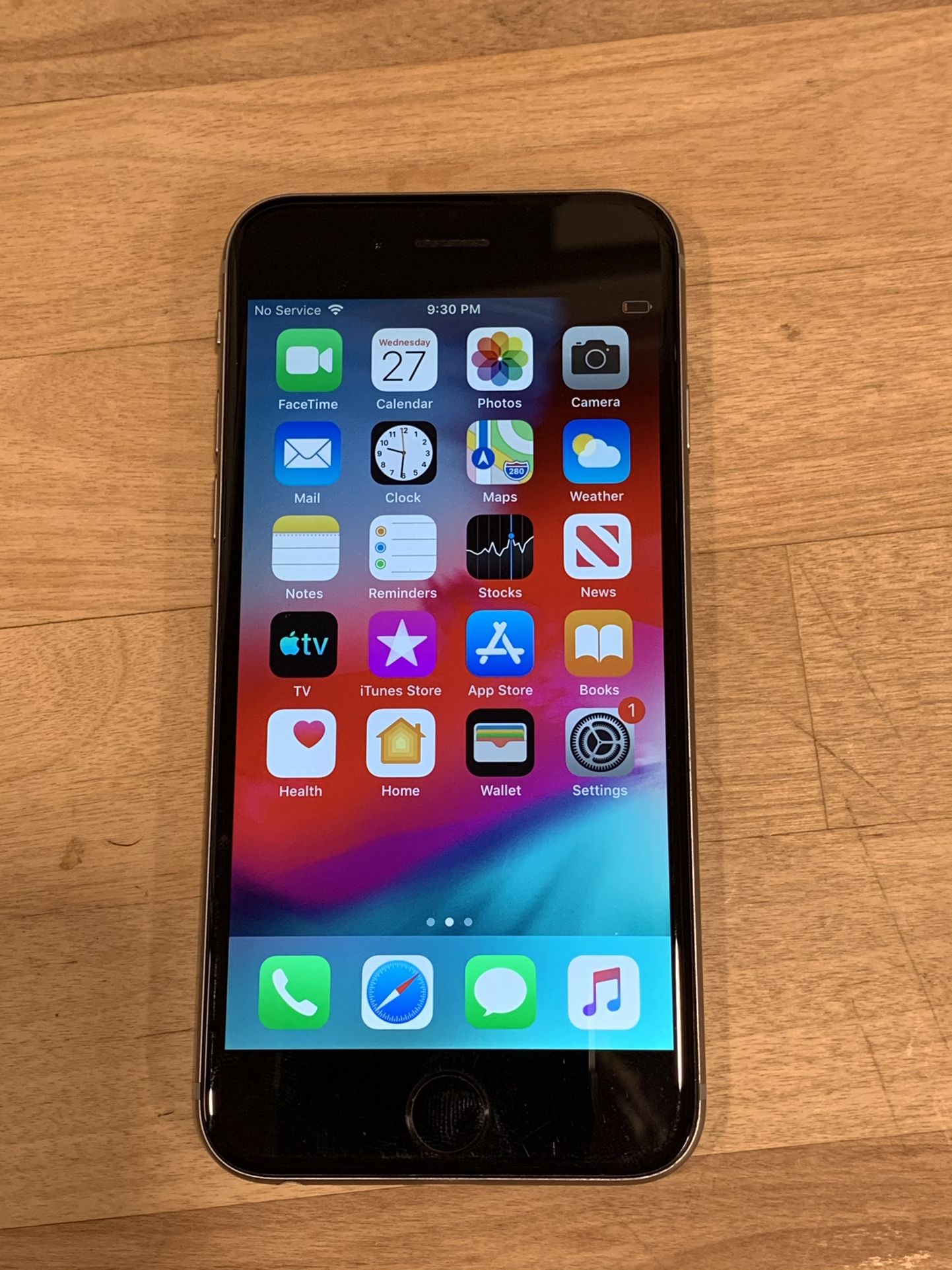 Apple iPhone 6 16GB Silver AT&T Mint LIKE NEW
