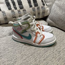 Toddler Girls Nike Shoes Size 9c 