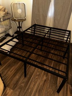 Full platform bed