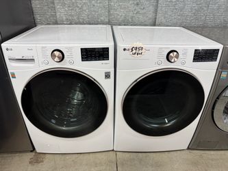 LG Washer And Gas Dryer Set ThinQ