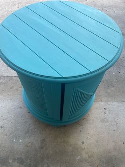 Sturdy heavy cabinet needs to be finished