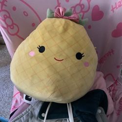 Squishmallow Pineapple Luna