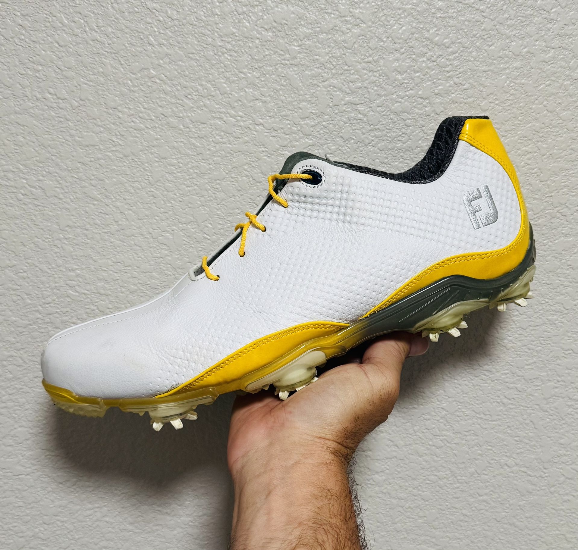 Footjoy DNA 'White/Yellow' Men's Golf Cleats Sz 13M
