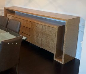 Sideboard / Buffet / China Cabinet