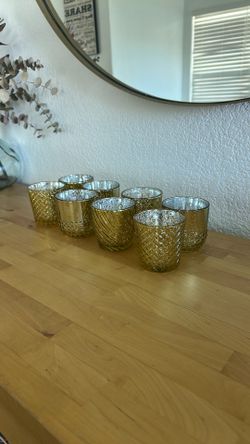 Gold votives