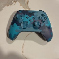Blue Camo Xbox Controller