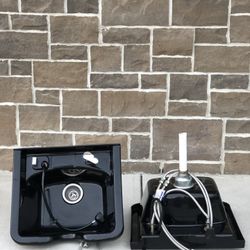 Shampoo Bowls With All The Assembly 