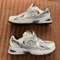 Mens 8.5 BRAND NEW New Balance 530