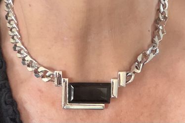 Beautiful black onyx necklace 15 inches