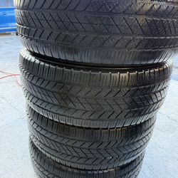 275/55R20 4 used tire’s bridgestone 
