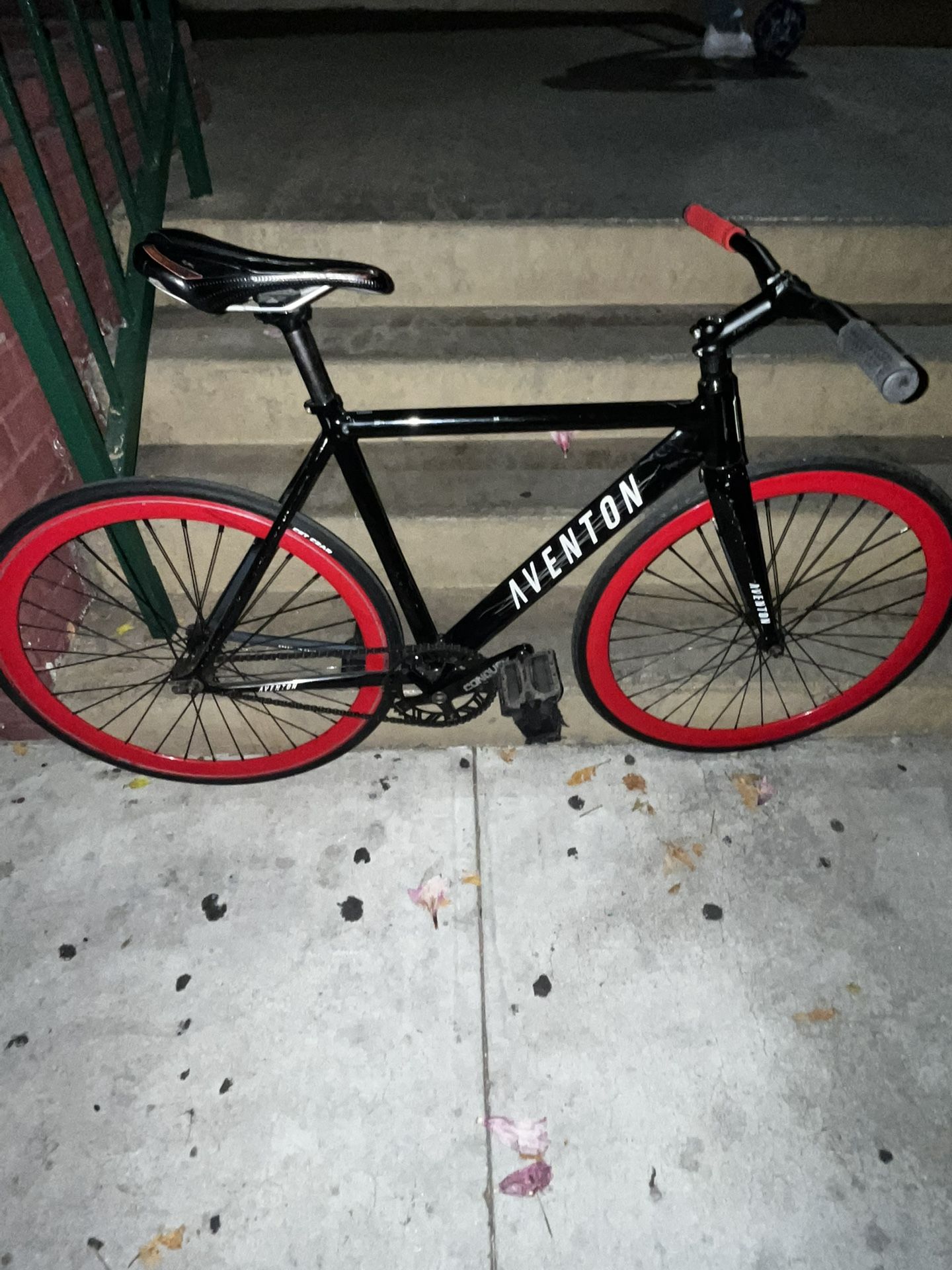Aventon Fixie