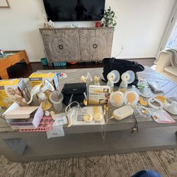 Medela Breast Pump And Extras