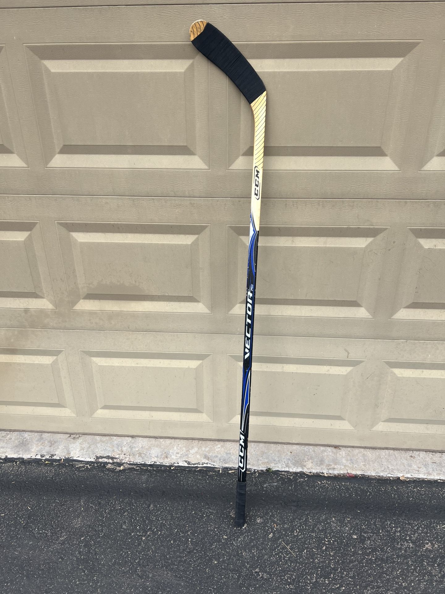 CCM Vector 88 A. Ovechkin Stiff Flex 100 Wood Hockey Stick Length 69" Left H