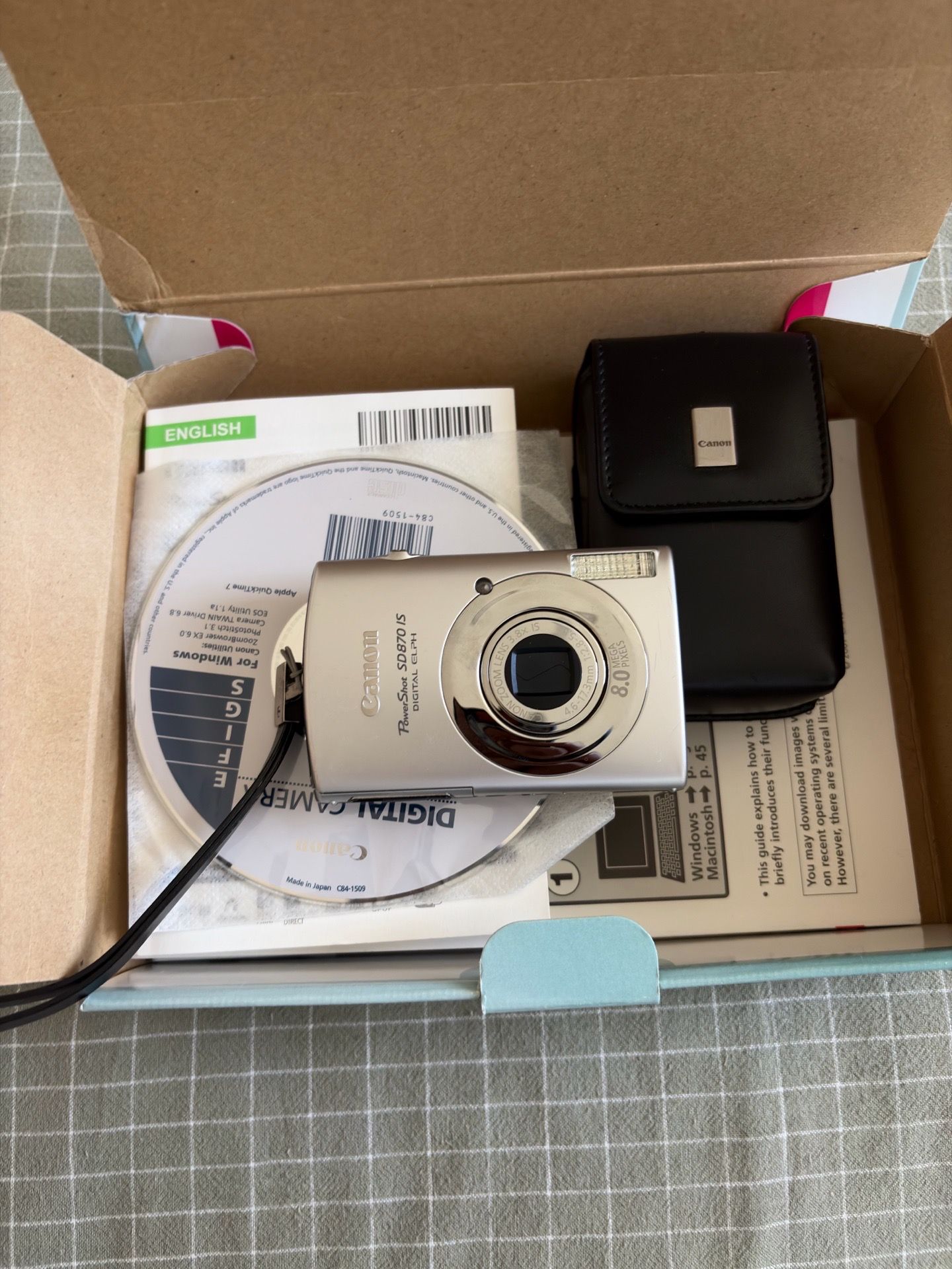 Canon pocket size digital camera