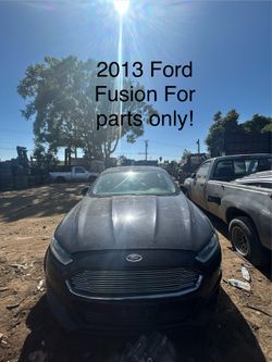 2013 Ford Fusion FOR PARTS ONLY!