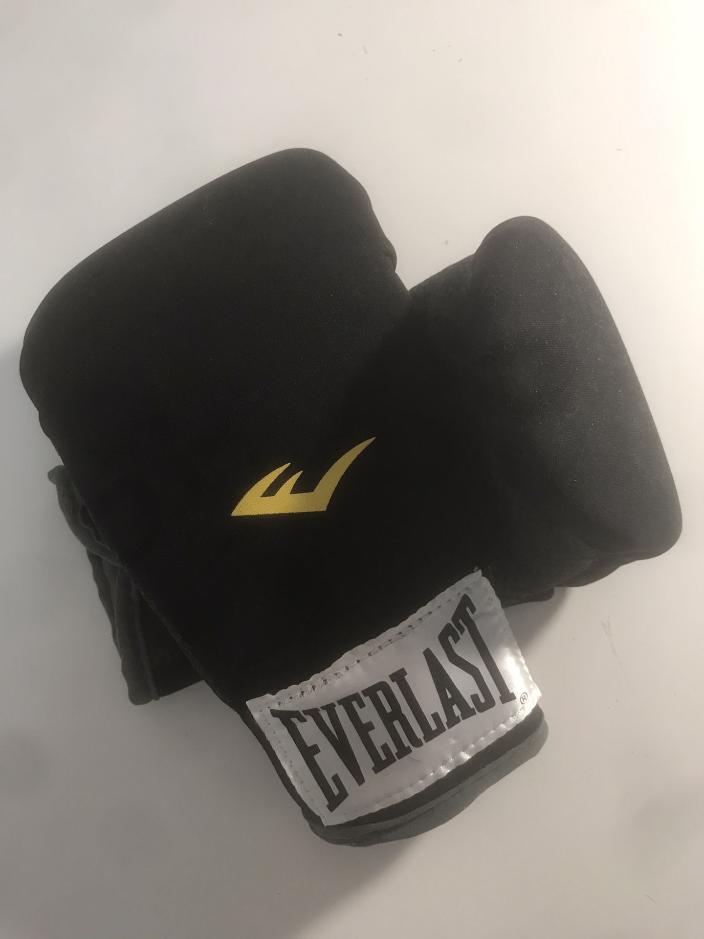 Everlast Boxing Gloves, Black