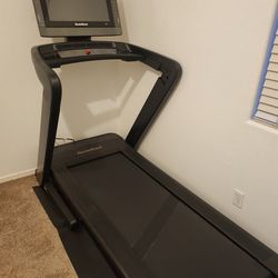 Nordictrack-Commercial 2450 Treadmill