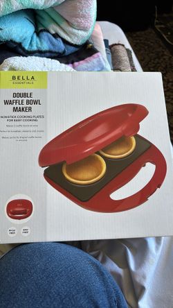 Double waffle bowl maker