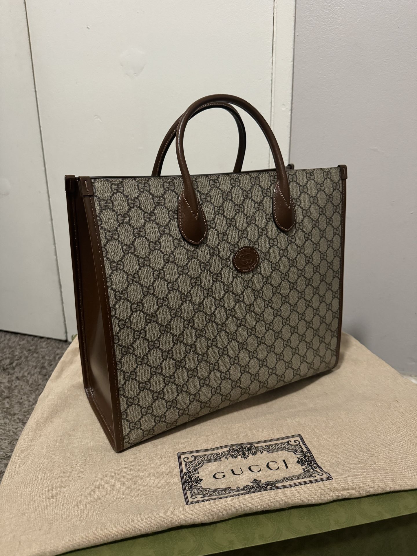 Gucci Medium Tote with Interlocking G