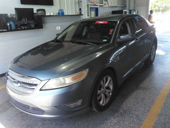 2010 Ford Taurus