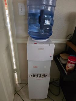 Water dispenser