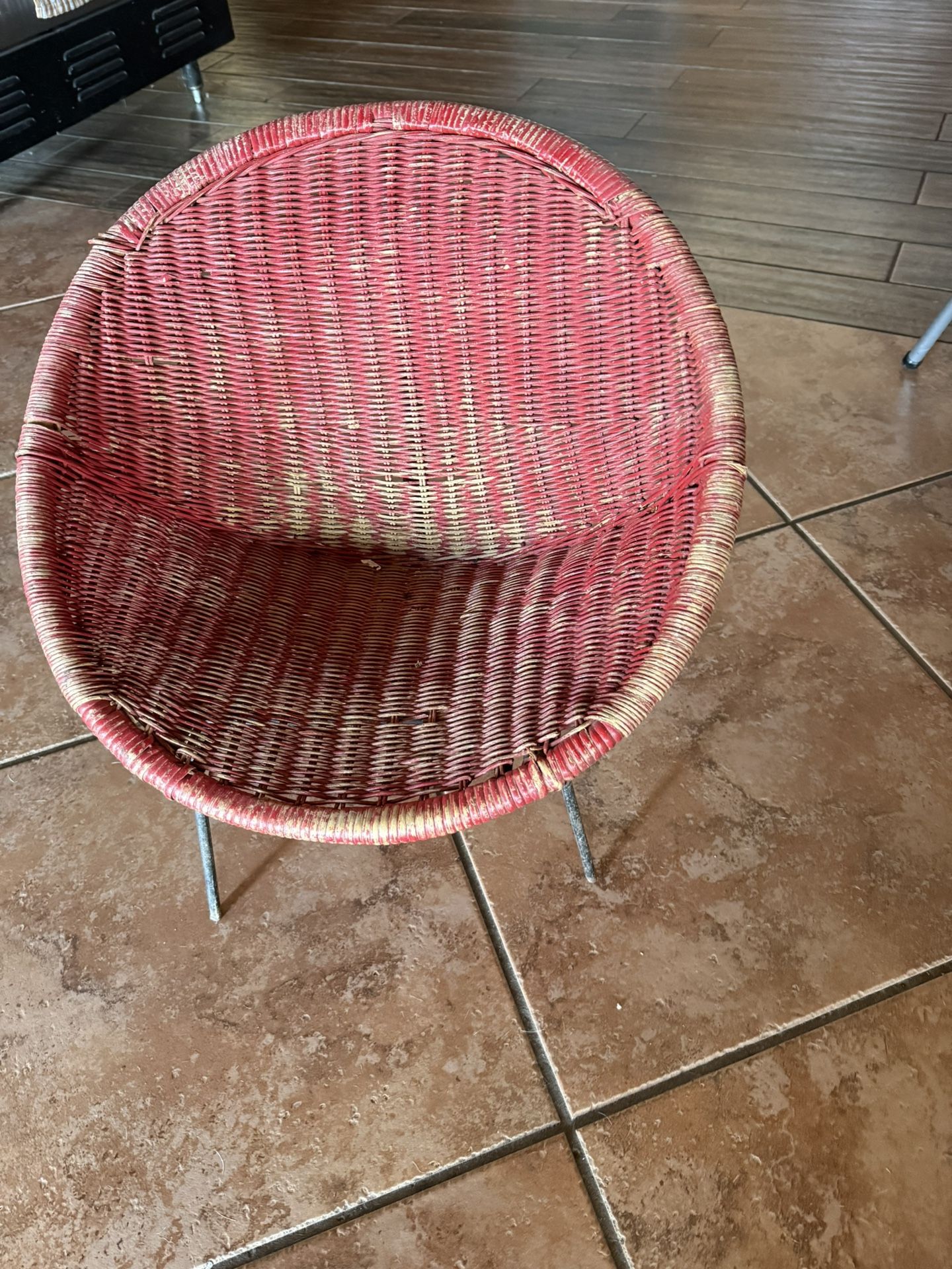 Vintage Wicker Child’s Flying Saucer Chair
