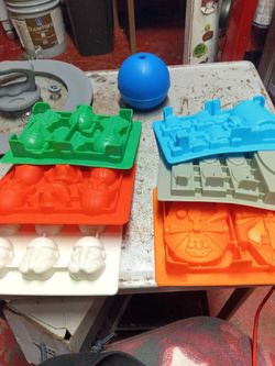 Flexible Star wars themed silicone molds