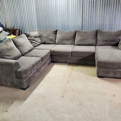 Gray Reversible Chaise Sectional Sofa