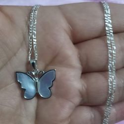 925 Sterling Silver With The Pendant/Cadena Con Dije De Mariposa De Plata 925