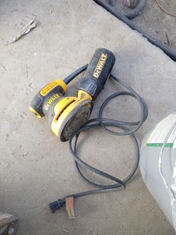 Random orbit palm sander