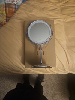 Rechargable Light Up Make Up Mirror