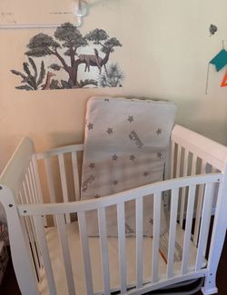 4-In-1 Convertible Mini Crib In White / Matress Included