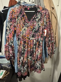 Vince Camuto Dress. Brand New With tag. Size XS