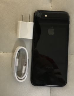 iPhone 7 128GB Factory Unlocked