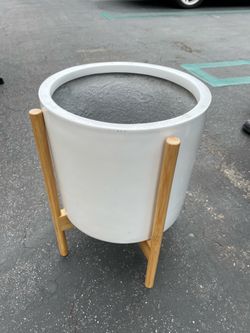 Plant pot