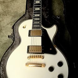 2022 Epiphone Les Paul Custom