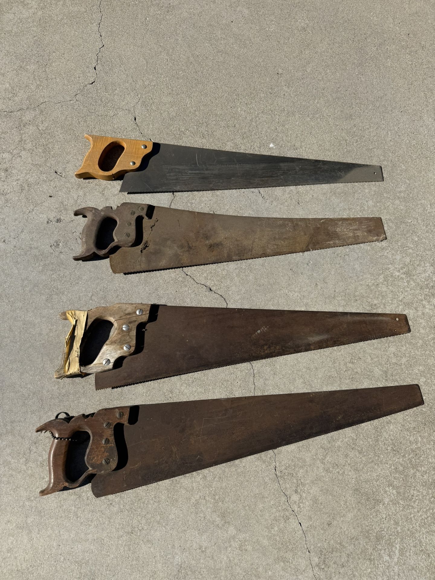 Lot Of 4 Vintage Hand Saws