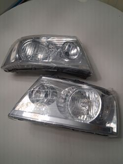Headlight Assembly, Headlights Kit Compatible with 2004-2008 Ford F150/2006-2008 Lincoln Mark LT Replacement Headlamp Chrome Housing Clear Reflector